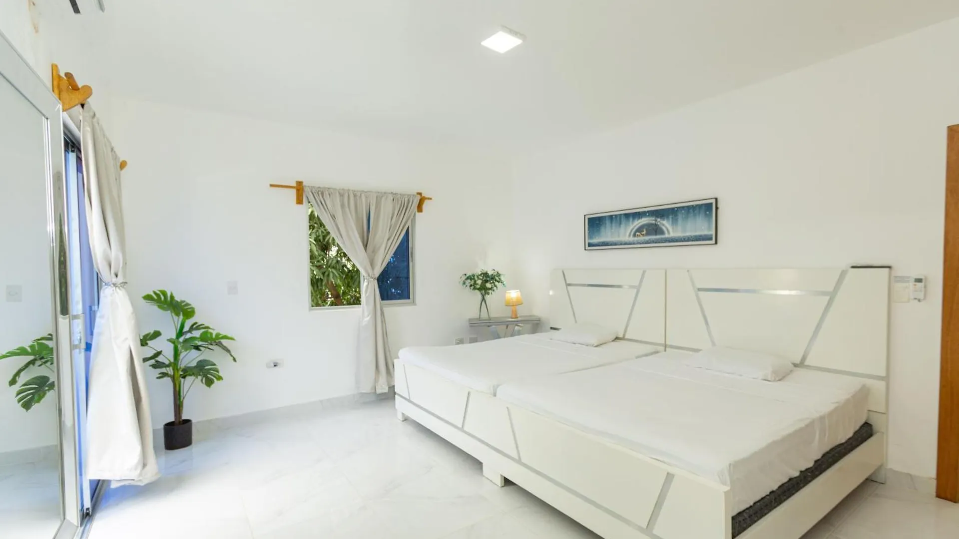 Crown Ll-Guest Friendly-3 Bedrooms-Pool-Close To Everything! Puerto Plata